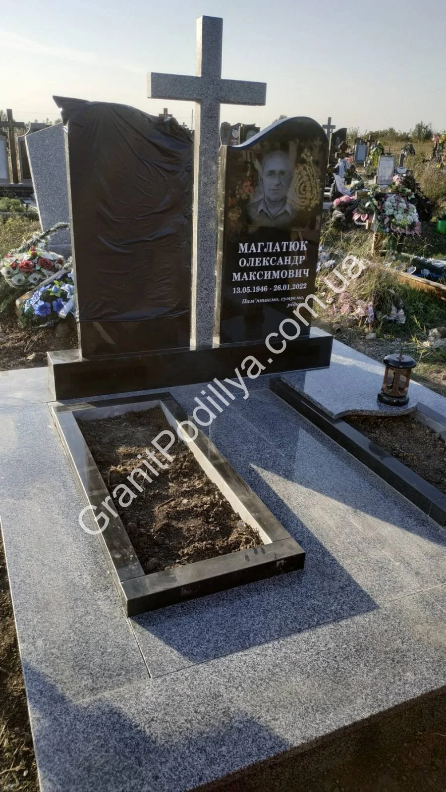 Подвійний пам'ятник з граніту - Кам'янець-Подільський | GranitPodillya